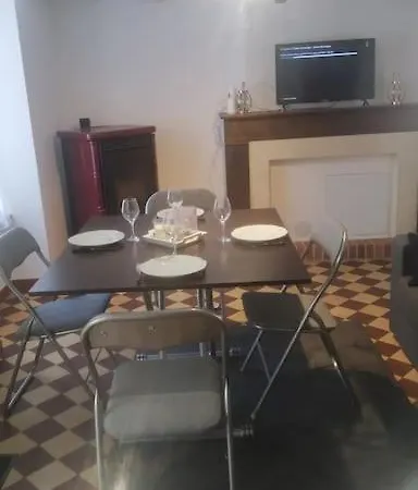 Charmante Maison De Bourg Francueil Esterno foto